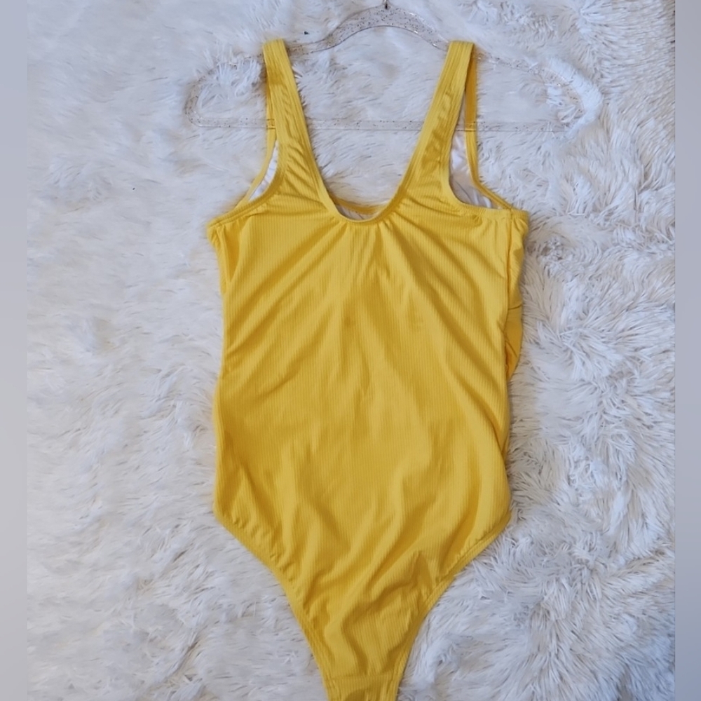 Pinkblush Solid Ribbed One-piece Maternity Swimsuit. - Picture 6 of 13